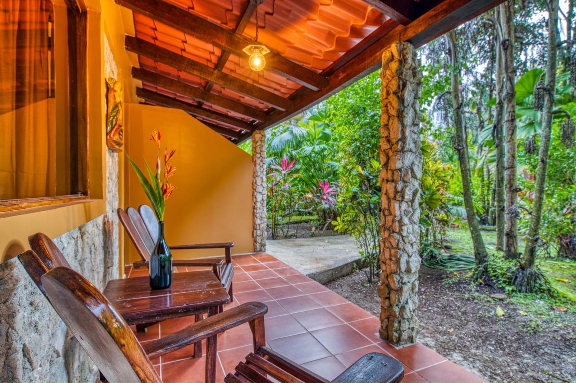 Atlantida Lodge Cahuita Ngoại thất bức ảnh